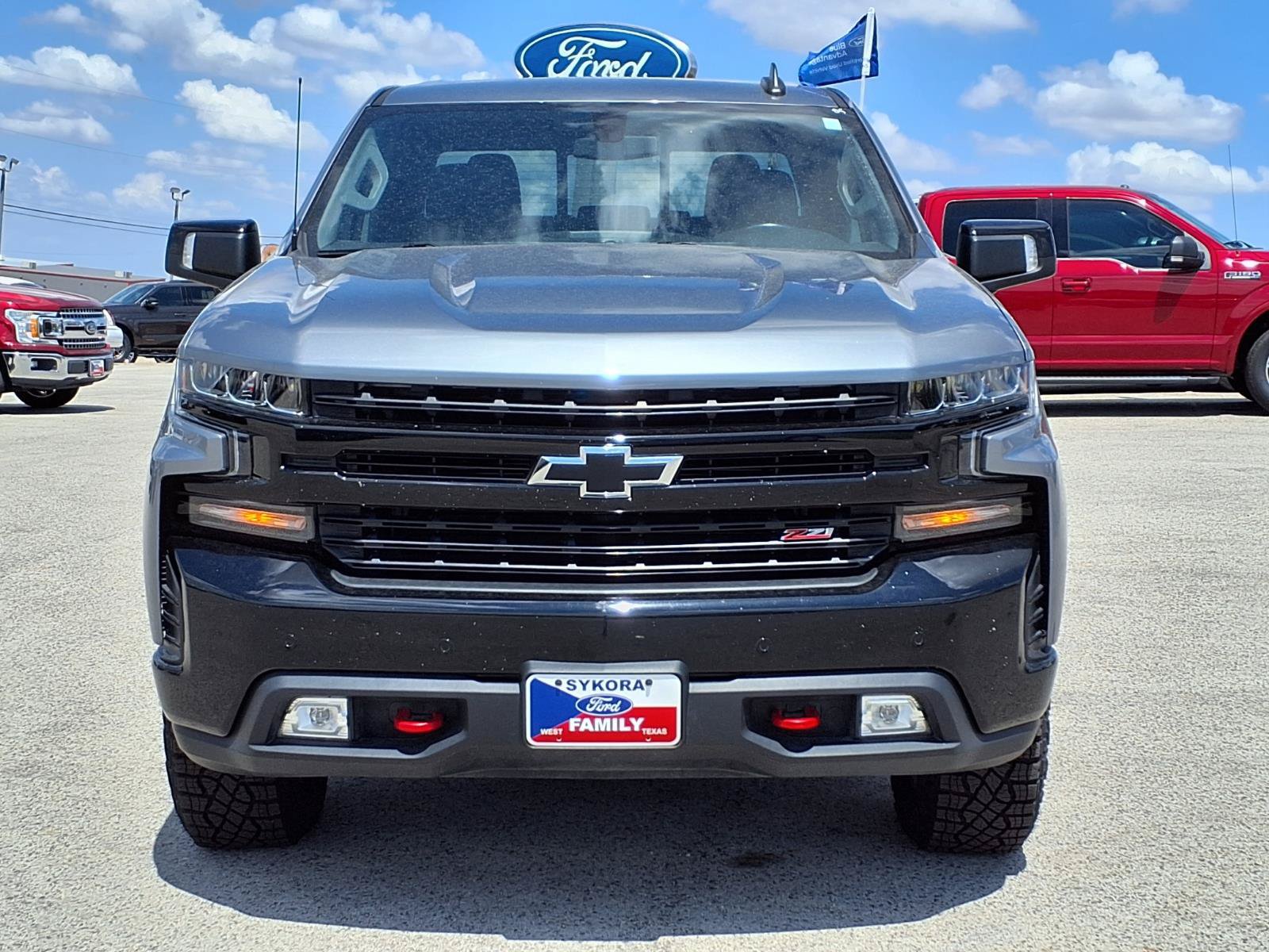 Used 2020 Chevrolet Silverado 1500 LT Trail Boss AWD/4WD image 2