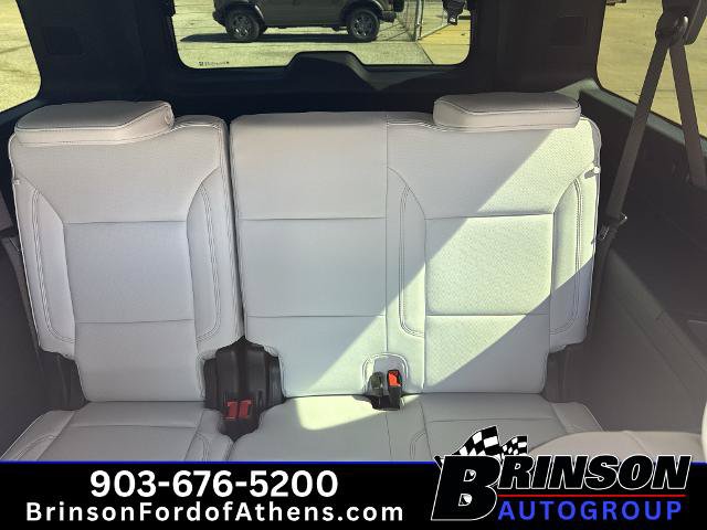 Used 2025 Chevrolet Suburban Premier w/ Sun And Tow Package AWD/4WD image 15