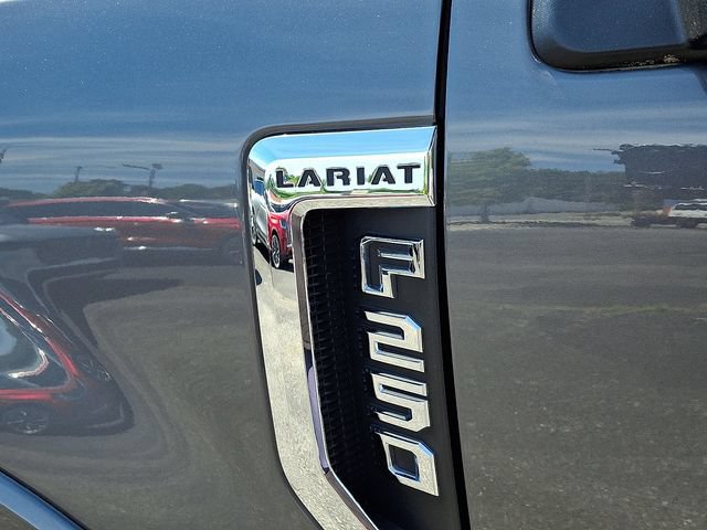 Certified 2022 Ford F250 Lariat w/ Tremor Off-Road Package AWD/4WD image 36