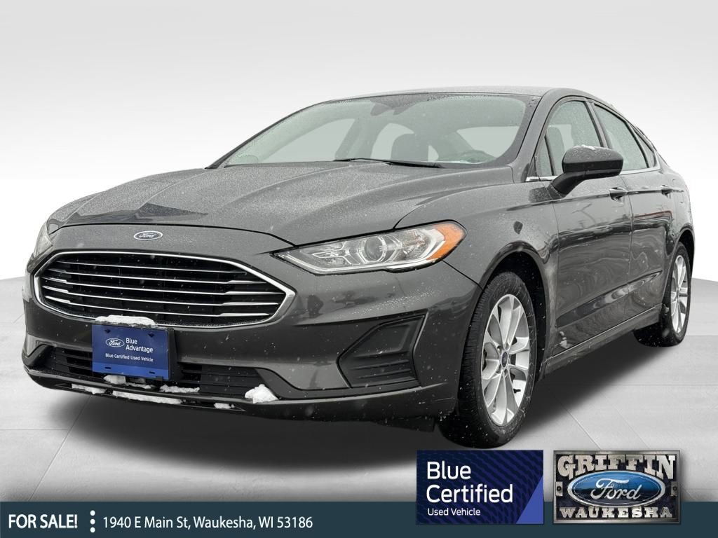 Certified 2020 Ford Fusion SE image 1