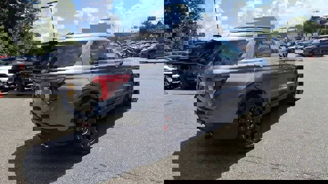 Certified 2022 Ford Explorer ST w/ Equipment Group 401A image 8