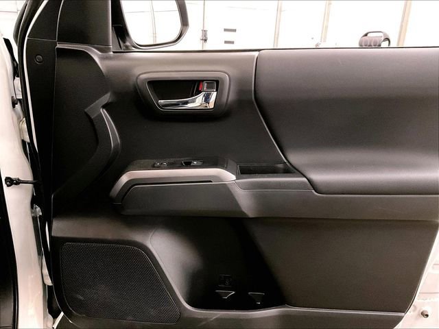 Used 2023 Toyota Tacoma TRD Off-Road AWD/4WD image 23