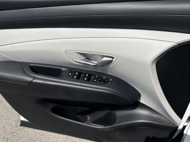 Used 2025 Hyundai Tucson SEL FWD image 12
