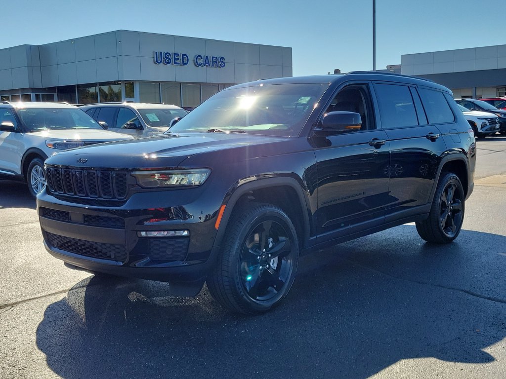 Used 2023 Jeep Grand Cherokee L Limited w/ Luxury Tech Group II AWD/4WD image 8