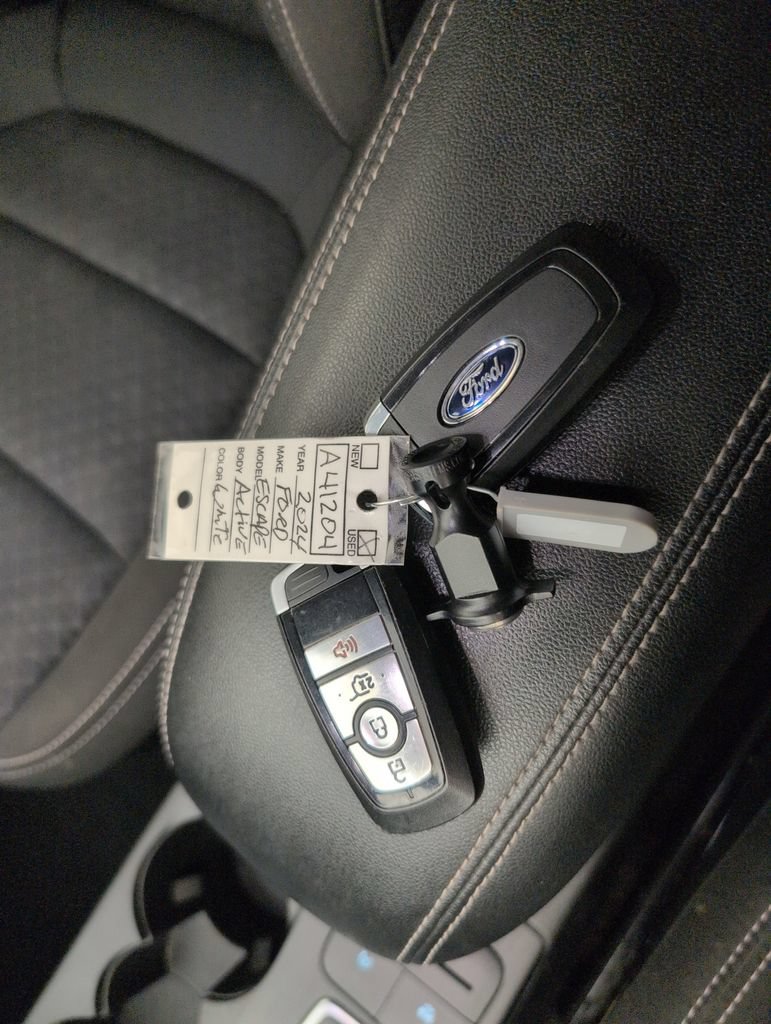 Certified 2024 Ford Escape Active FWD image 40