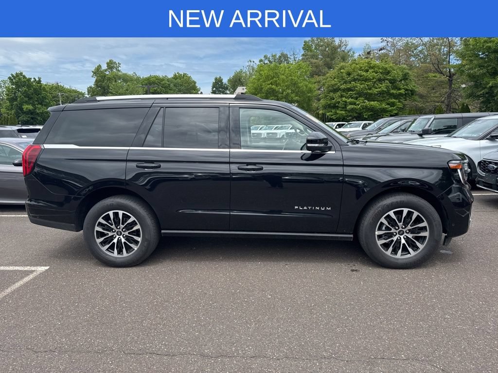 Certified 2025 Ford Expedition Platinum AWD/4WD image 4