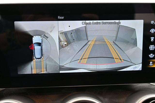 Used 2022 Mercedes-Benz GLC 300 image 18
