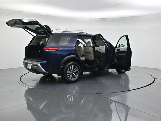 Used 2023 Nissan Pathfinder SL FWD image 53
