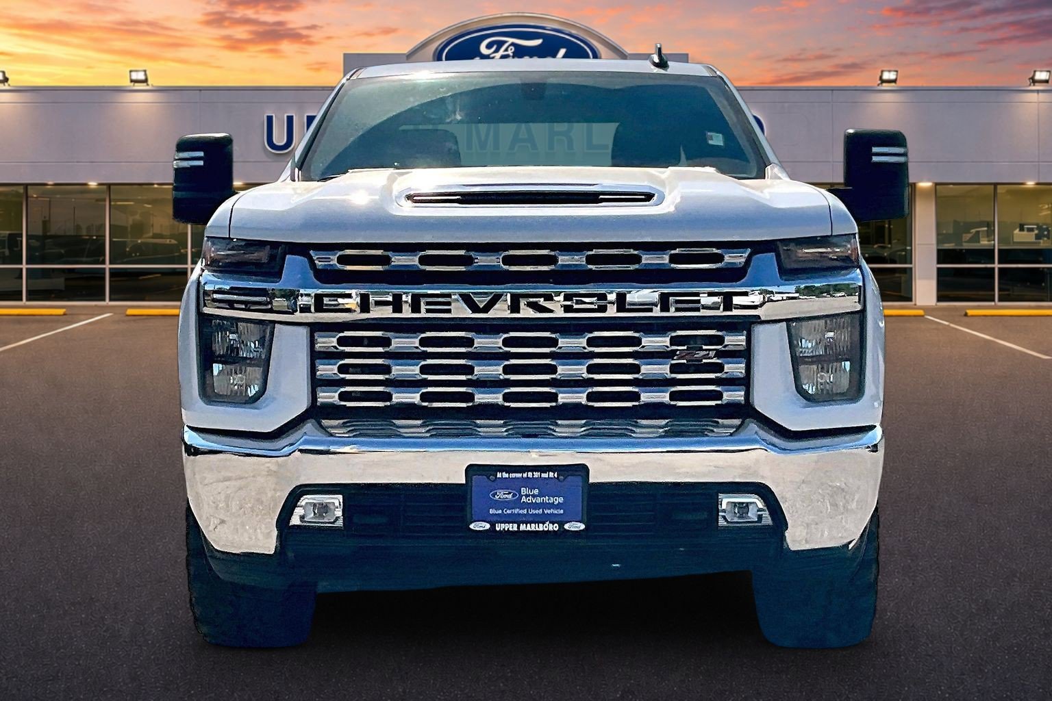 Used 2022 Chevrolet Silverado 2500 LT w/ Convenience Package AWD/4WD image 3