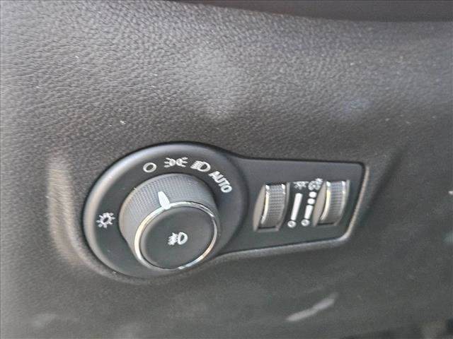 Used 2024 Jeep Compass Latitude AWD/4WD image 24