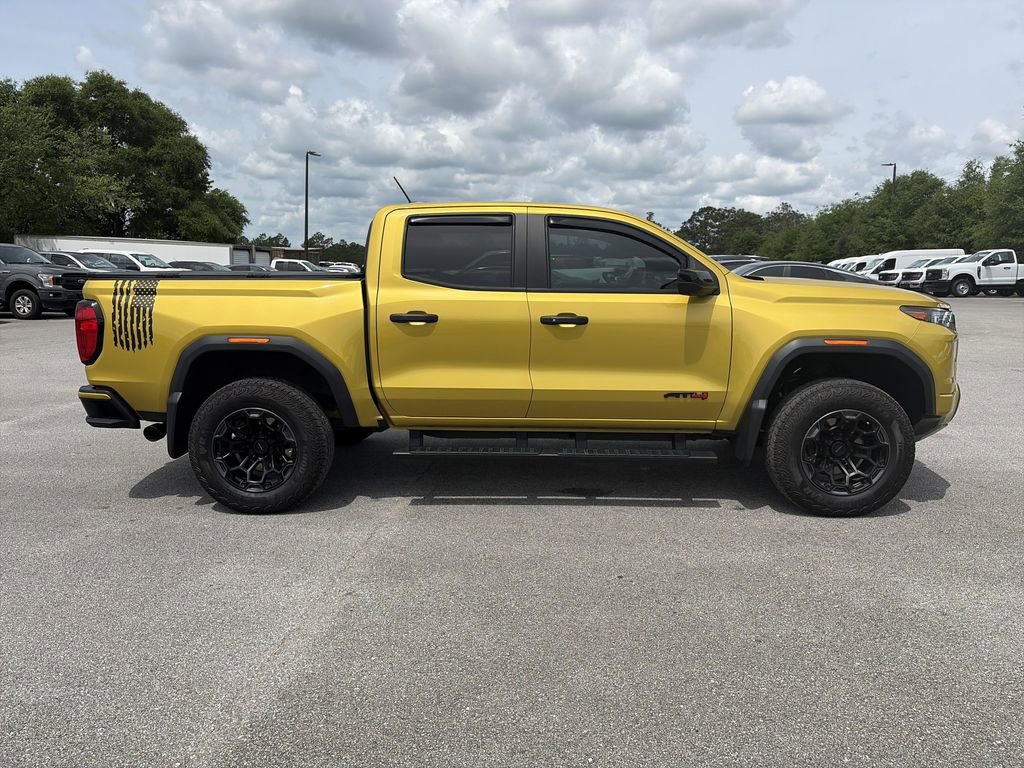Used 2024 GMC Canyon AT4 w/ AT4 Premium Package AWD/4WD image 8