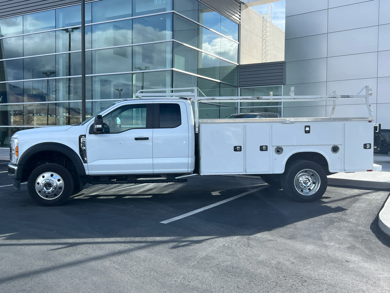Certified 2024 Ford F450 XL w/ Snow Plow Prep Package image 3