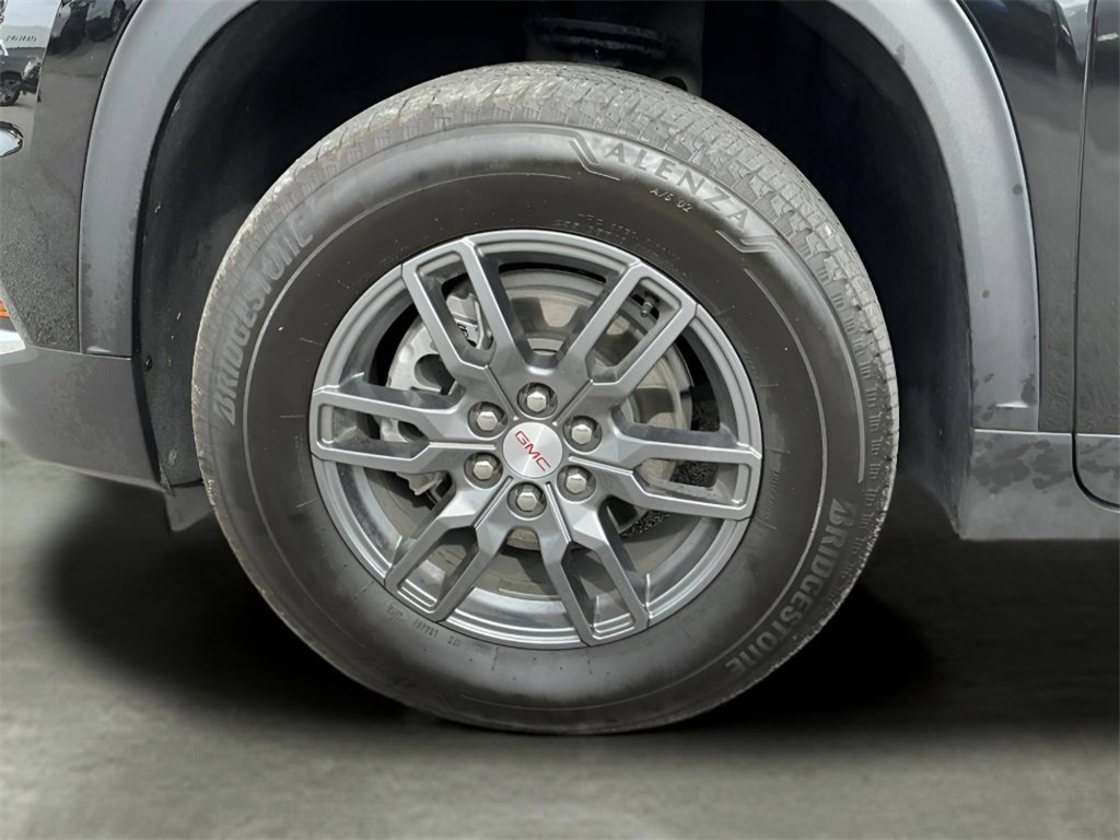 Used 2025 GMC Acadia Elevation image 24