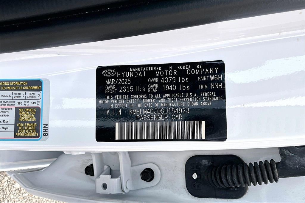 Used 2025 Hyundai Elantra SEL FWD image 35