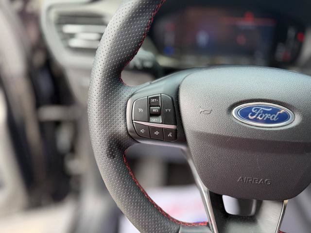 Certified 2024 Ford Escape ST-Line FWD image 9