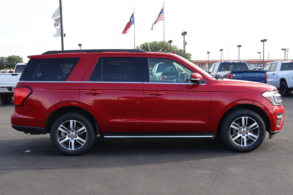 Certified 2022 Ford Expedition XLT RWD image 15