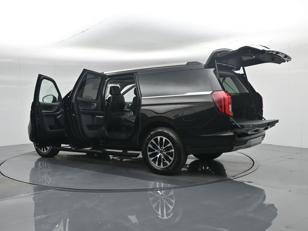 Certified 2025 Ford Expedition Max Platinum image 47