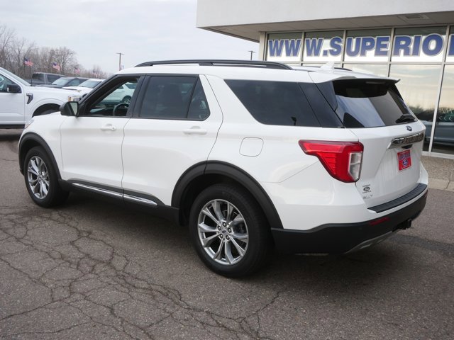 Certified 2023 Ford Explorer XLT w/ Equipment Group 202A image 5