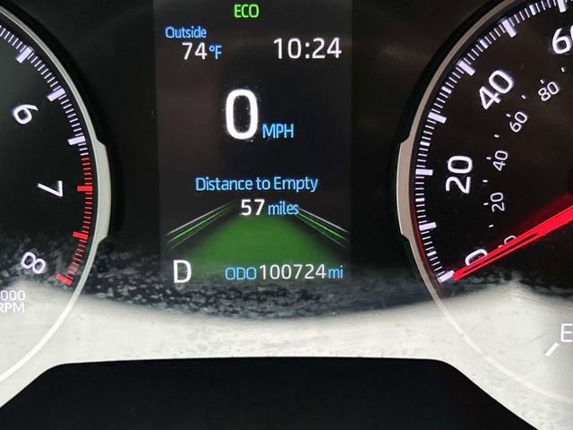 Used 2021 Toyota RAV4 XLE FWD image 39
