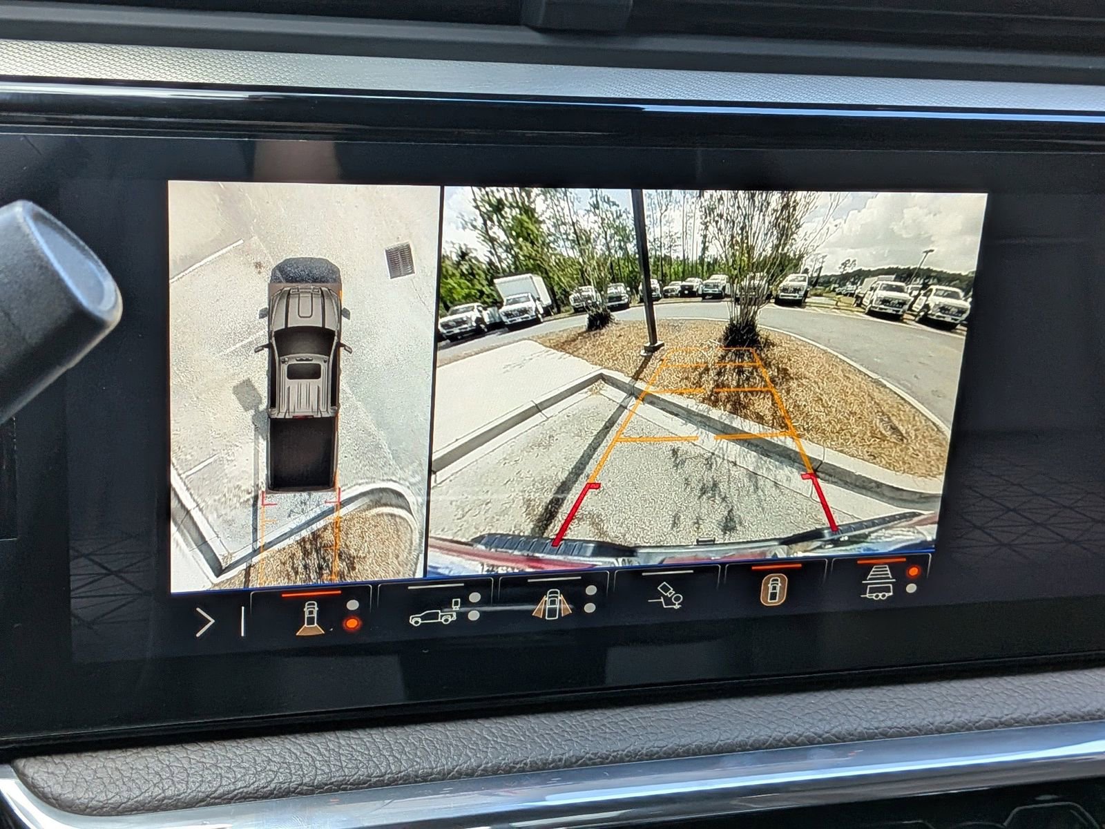 Used 2024 GMC Sierra 2500 Denali w/ Max Trailering Package AWD/4WD image 13