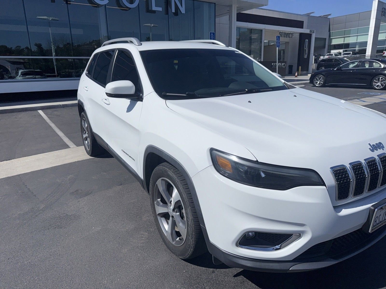 Used 2020 Jeep Cherokee Limited image 13