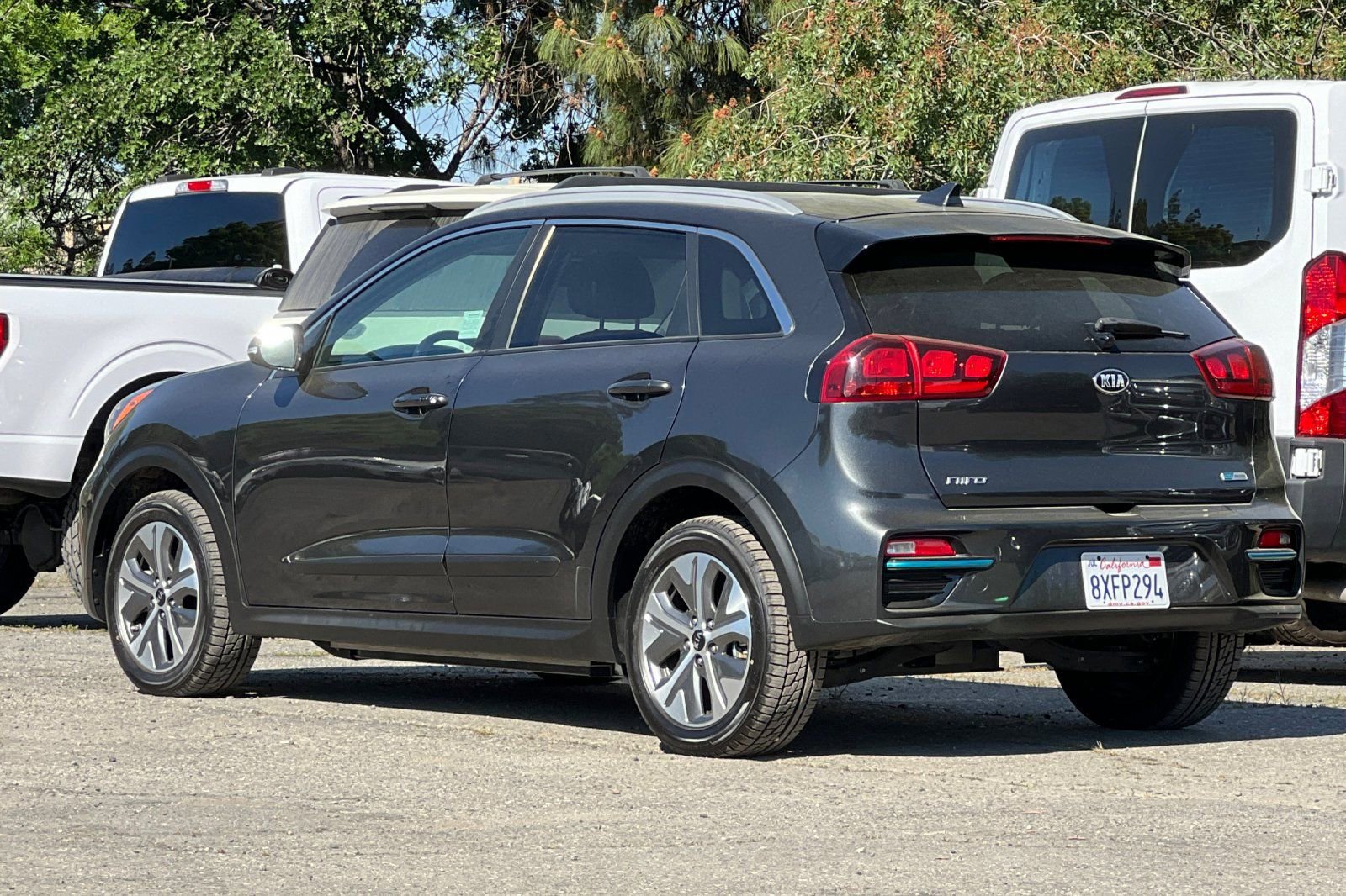 Used 2021 Kia Niro EX image 3