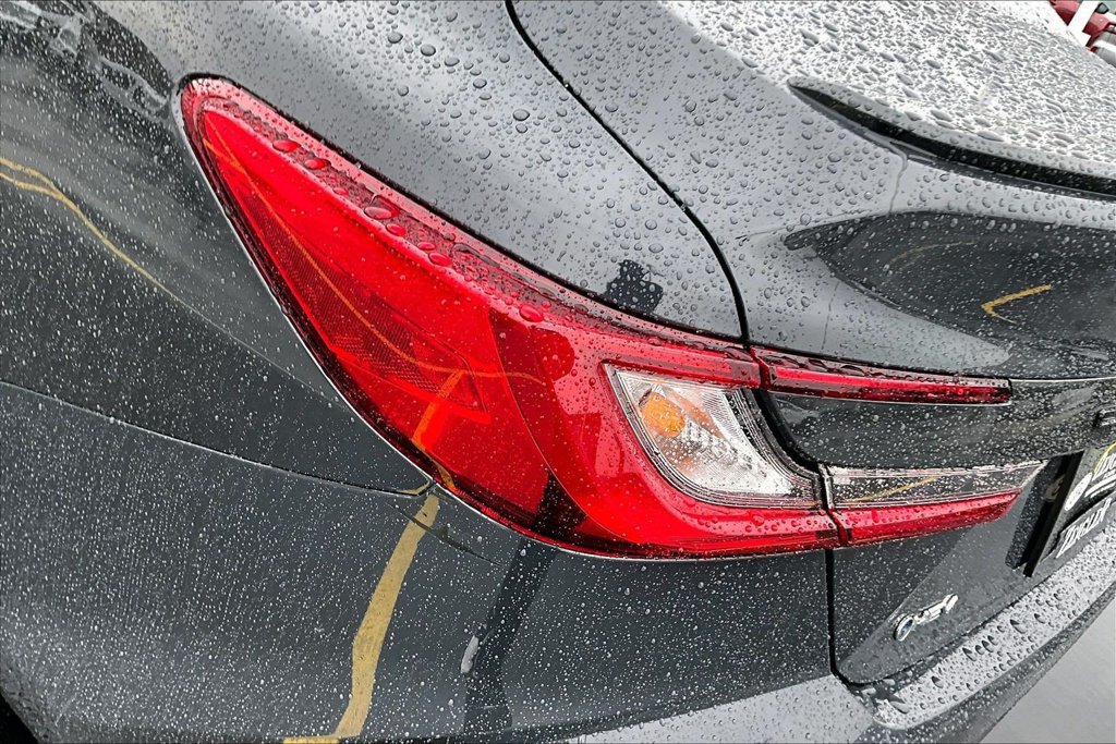 Used 2025 Toyota Camry SE FWD image 28