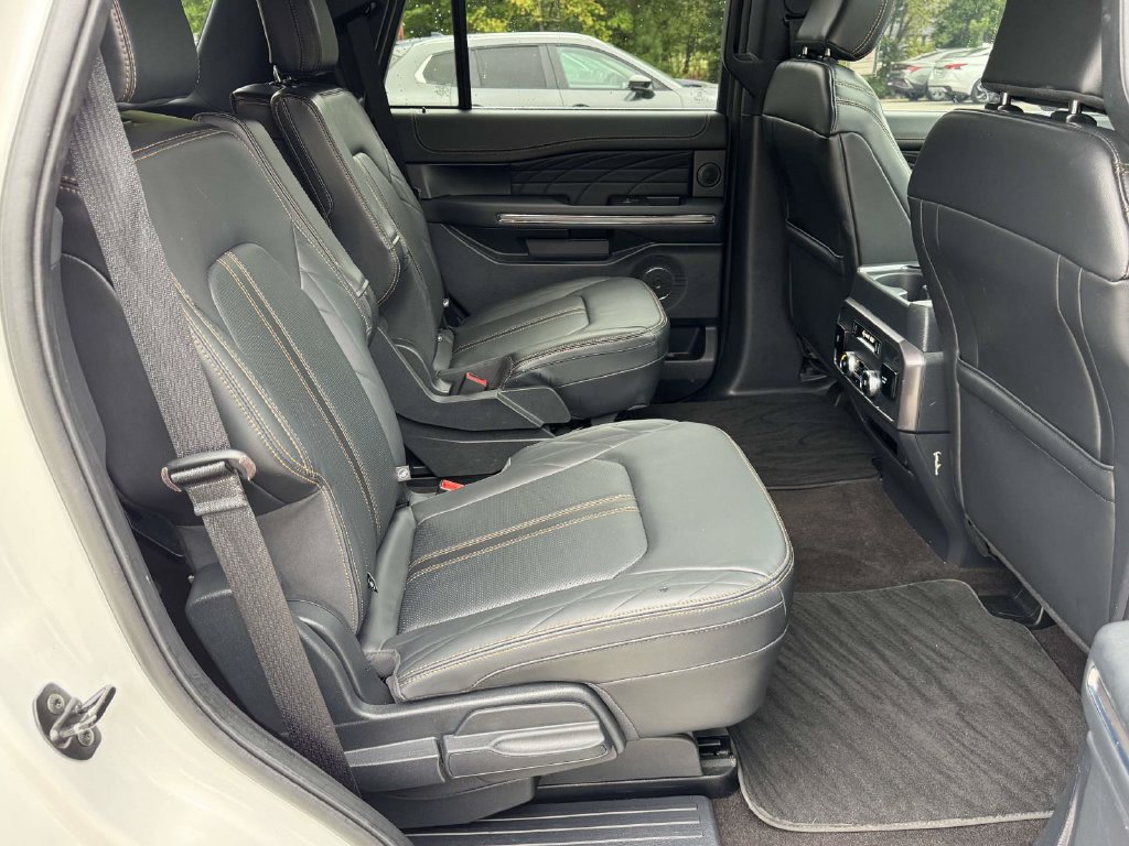 Certified 2023 Ford Expedition Platinum AWD/4WD image 16