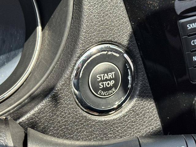 Used 2017 Nissan Rogue SL w/ SL Premium Package FWD image 17