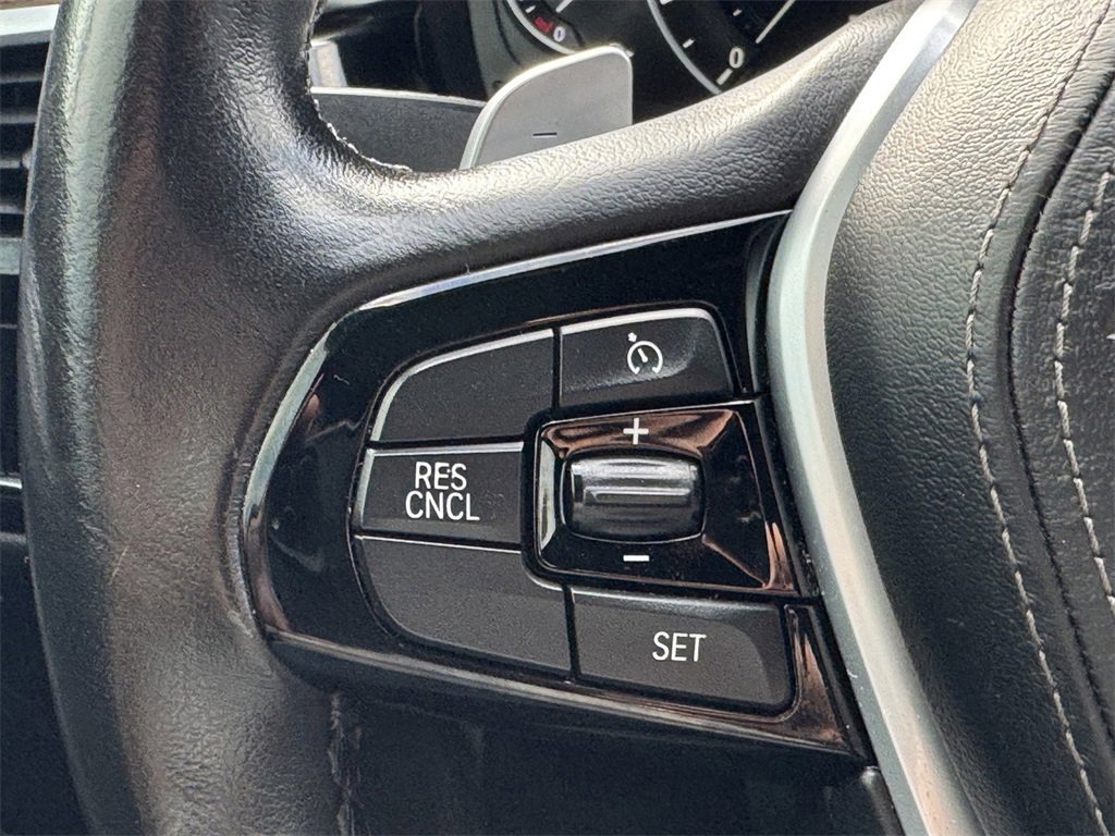 Used 2019 BMW 540i 540i w/ Convenience Package image 18