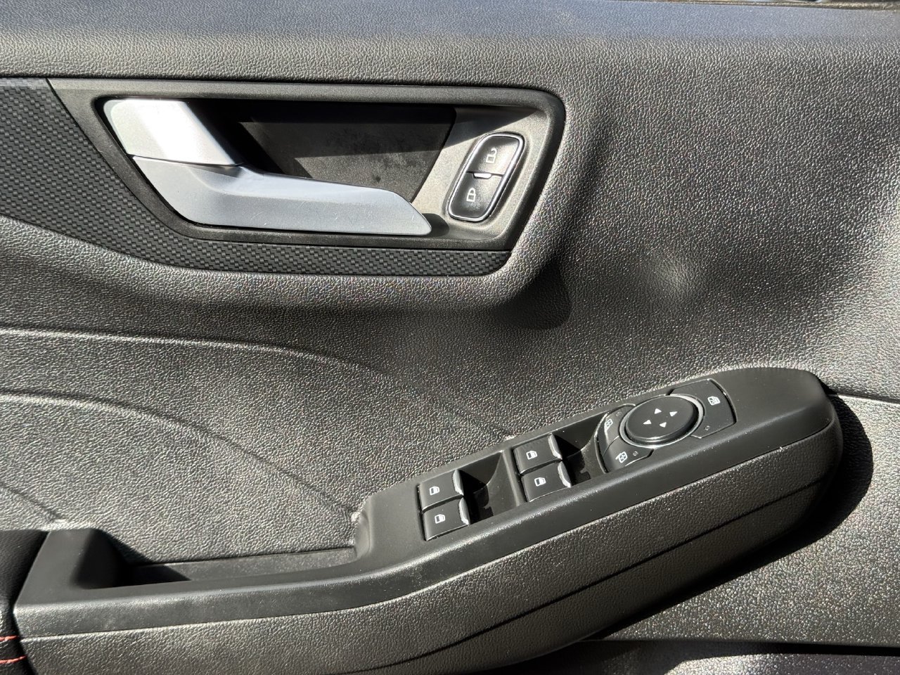 Certified 2023 Ford Escape ST-Line w/ Tech Pack #1 FWD image 21