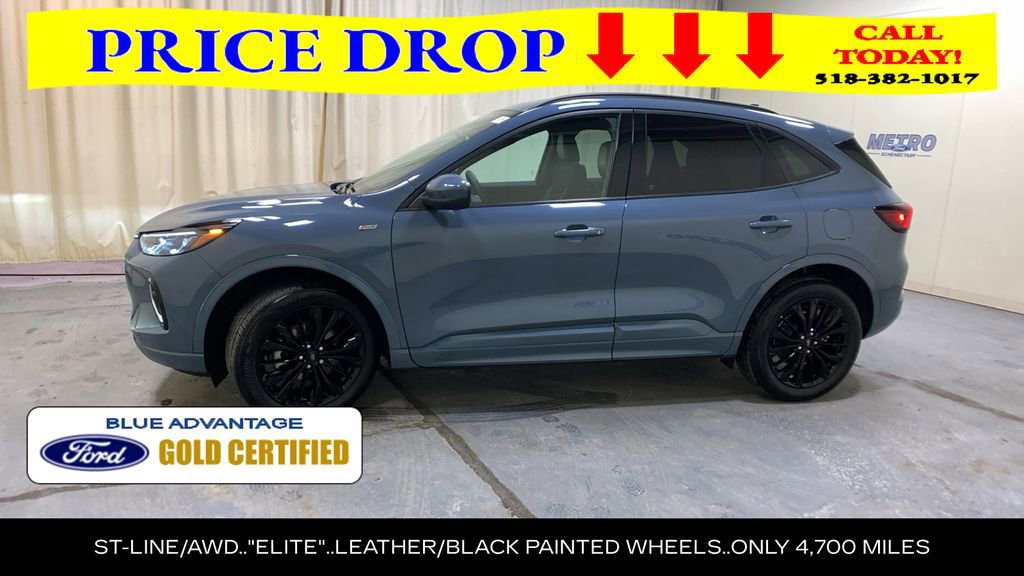 Certified 2023 Ford Escape ST-Line Elite AWD/4WD image 3