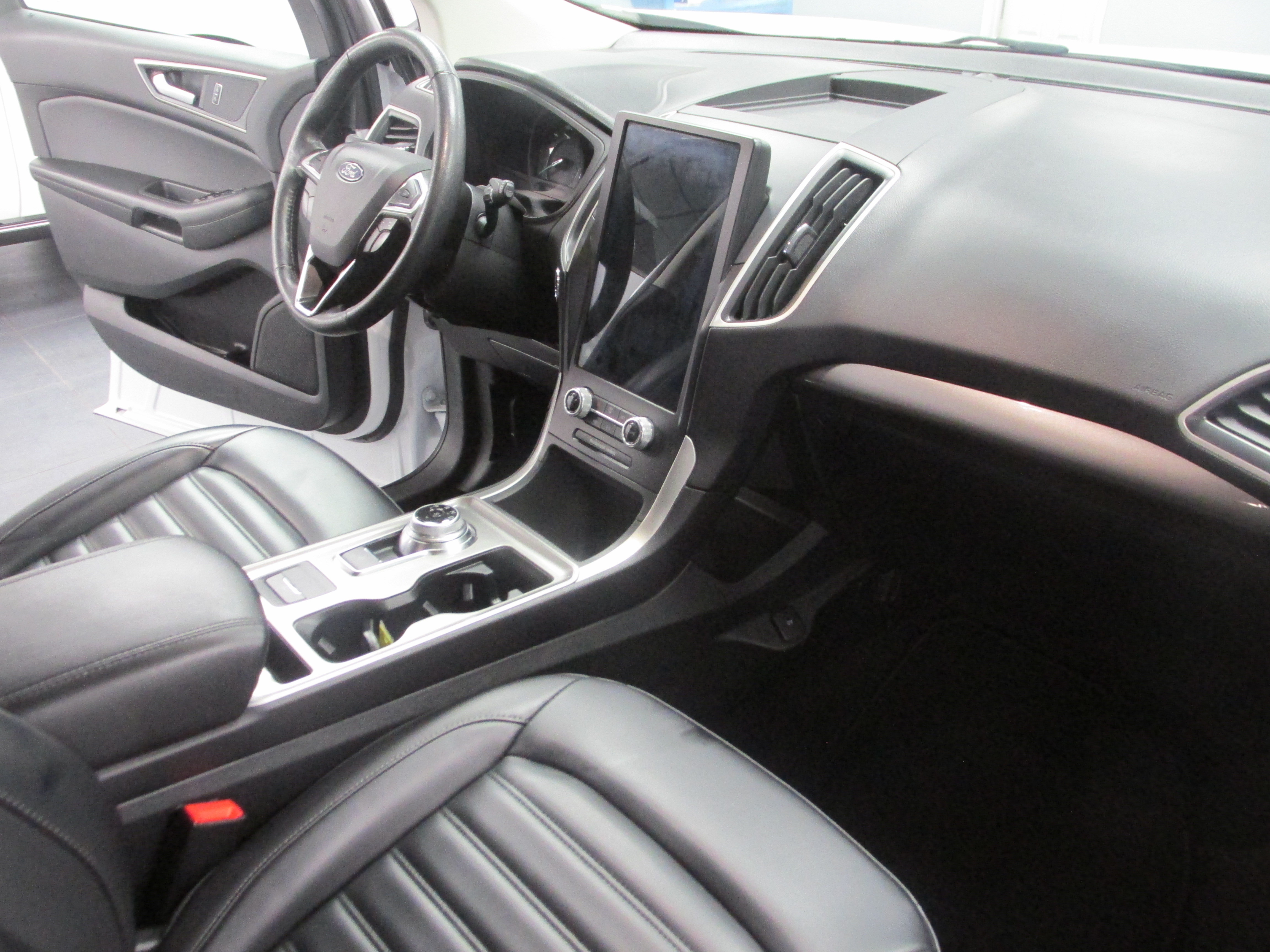 Certified 2024 Ford Edge SEL AWD/4WD image 25