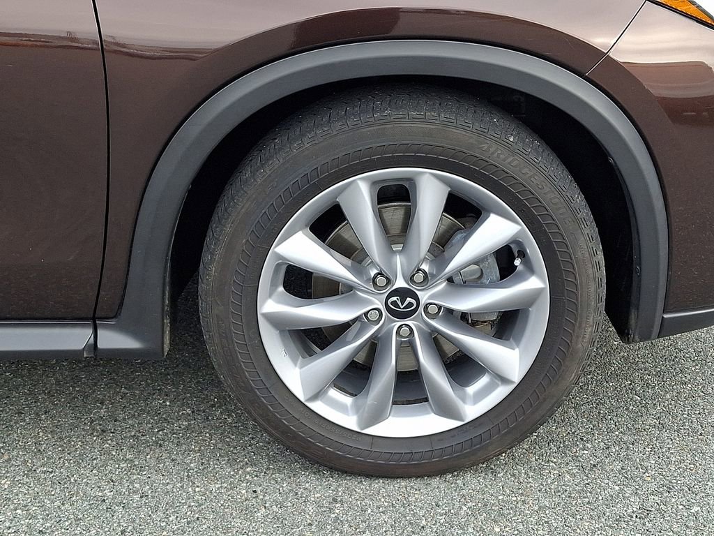 Used 2020 INFINITI QX50 Luxe w/ Navigation Package image 8