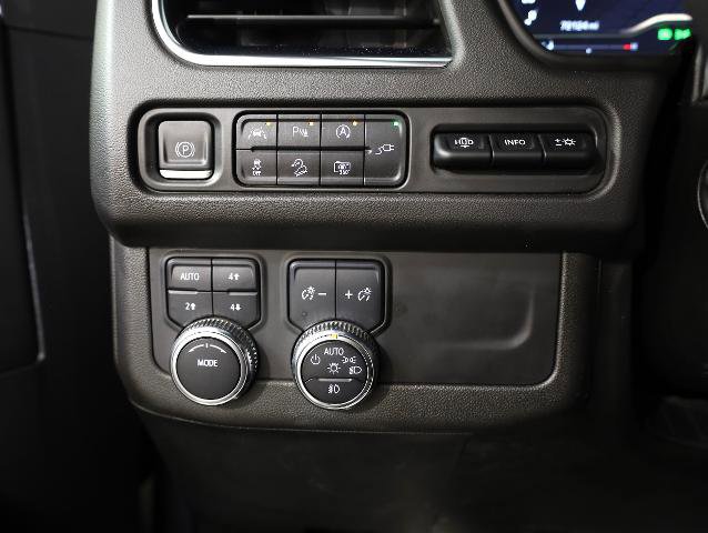 Used 2022 GMC Yukon XL AT4 w/ Technology Package image 24