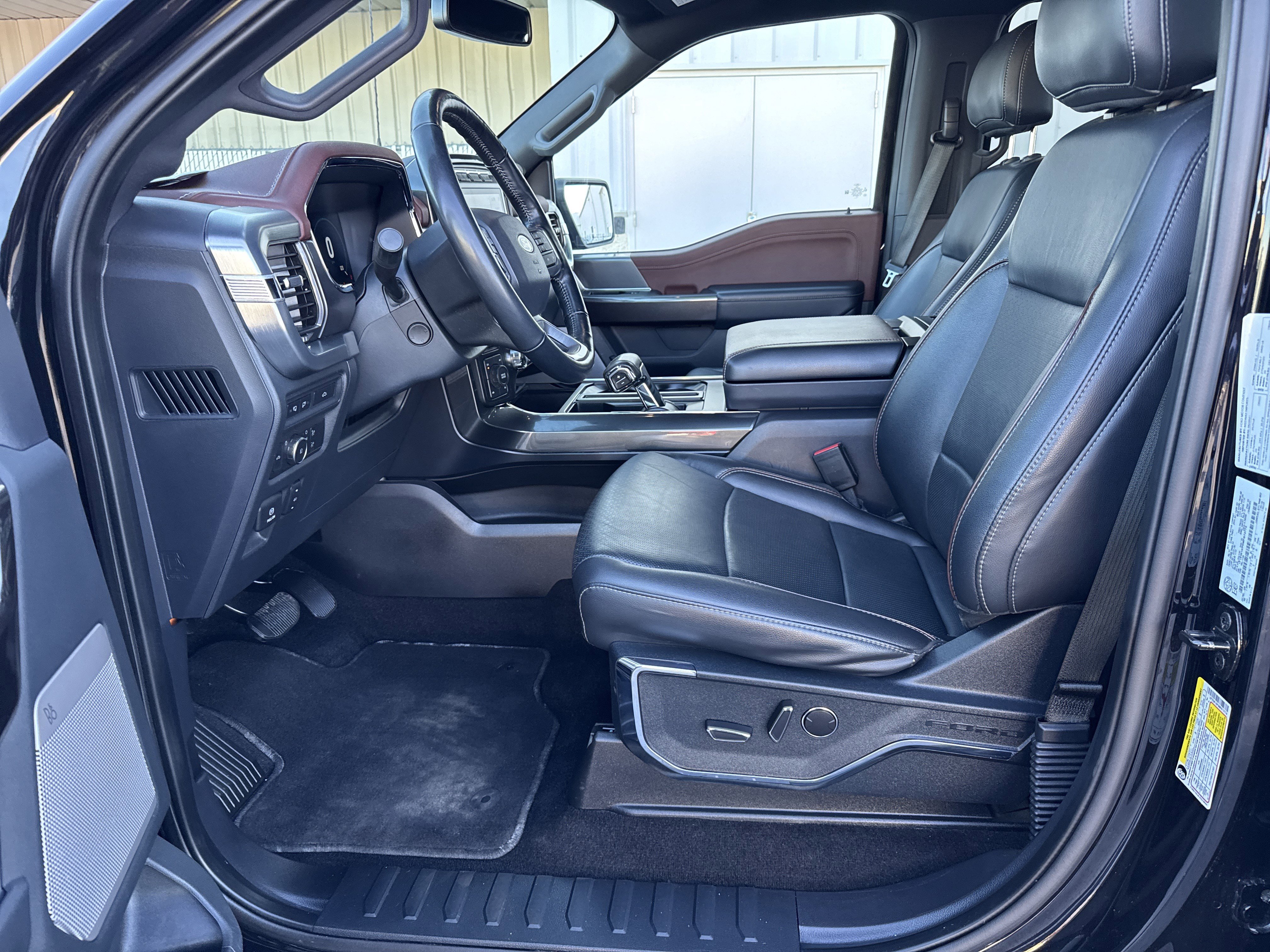 Certified 2021 Ford F150 Lariat w/ Equipment Group 502A High image 28