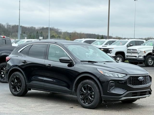 Certified 2024 Ford Escape Active AWD/4WD image 12