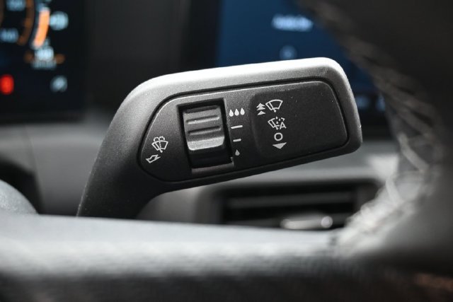 Certified 2024 Ford Mustang Coupe RWD image 18