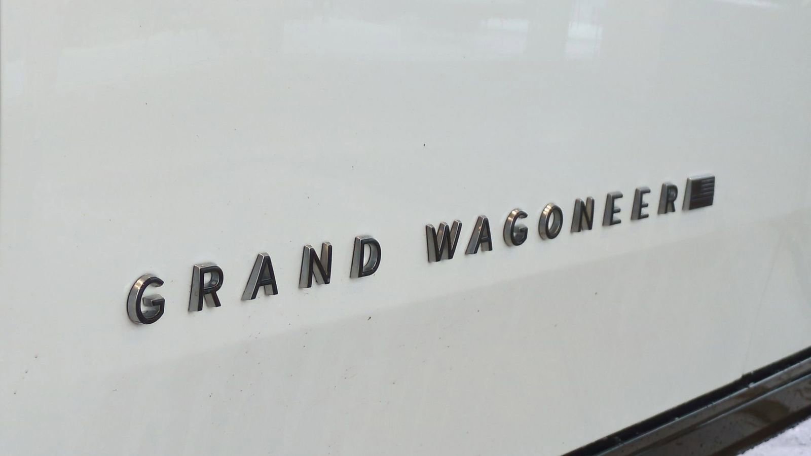 Used 2024 Jeep Grand Wagoneer Series II w/ Quick Order Packagew 28T image 12