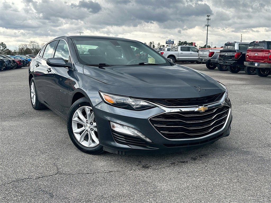 Used 2021 Chevrolet Malibu LT image 1