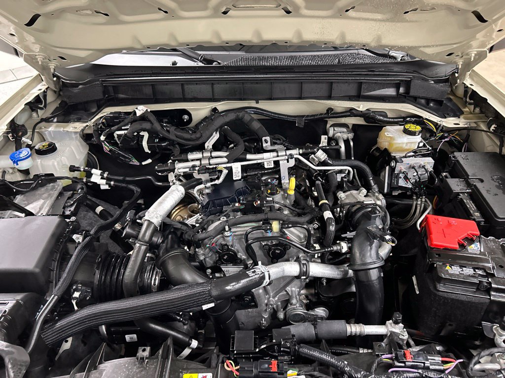 Certified 2026 Ford Bronco Outer Banks AWD/4WD image 32