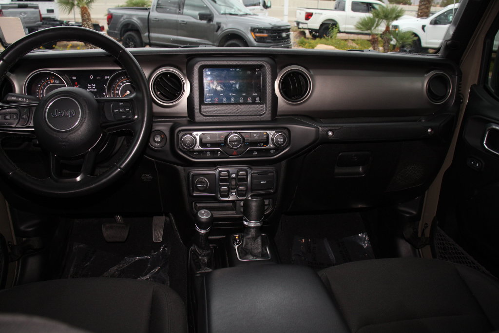 Used 2020 Jeep Gladiator Sport w/ Quick Order Package 24S AWD/4WD image 19