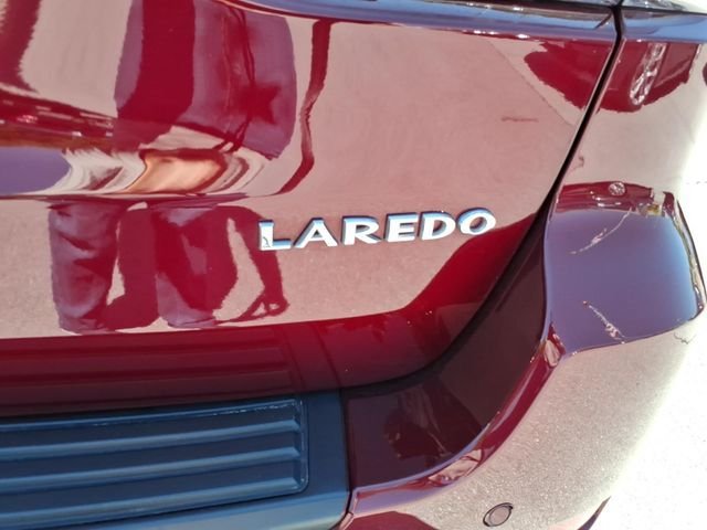 Used 2022 Jeep Grand Cherokee Laredo X RWD image 8