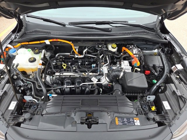 Certified 2025 Ford Escape ST-Line Elite w/ Premium Technology Package image 14