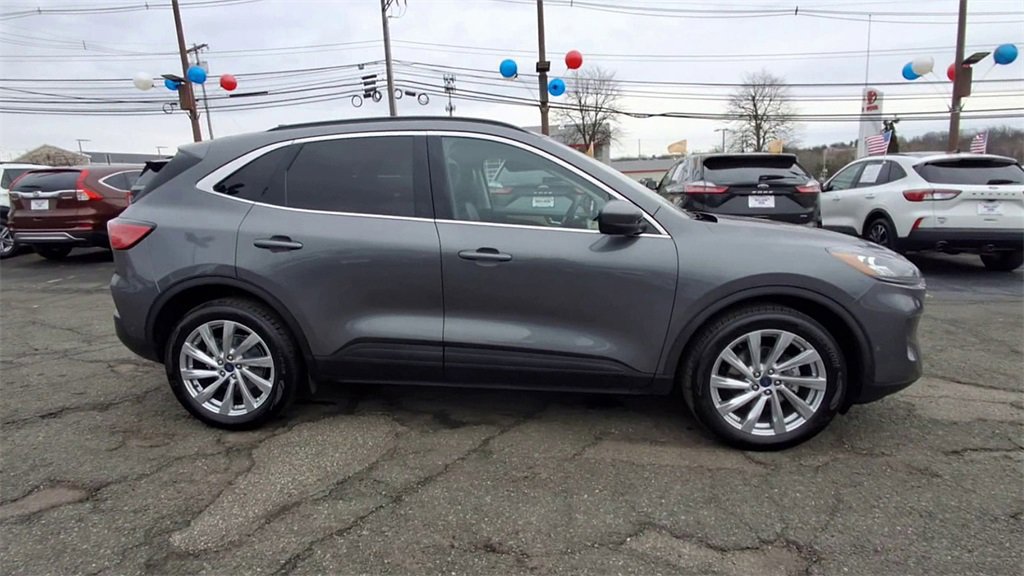 Certified 2022 Ford Escape Titanium w/ Titanium Elite Package image 9