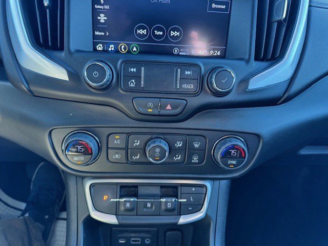 Used 2022 GMC Terrain SLT w/ Infotainment Package II image 19