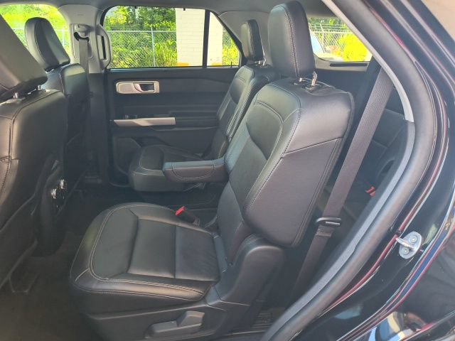 Certified 2023 Ford Explorer Limited w/ Limited Technology Package AWD/4WD image 31