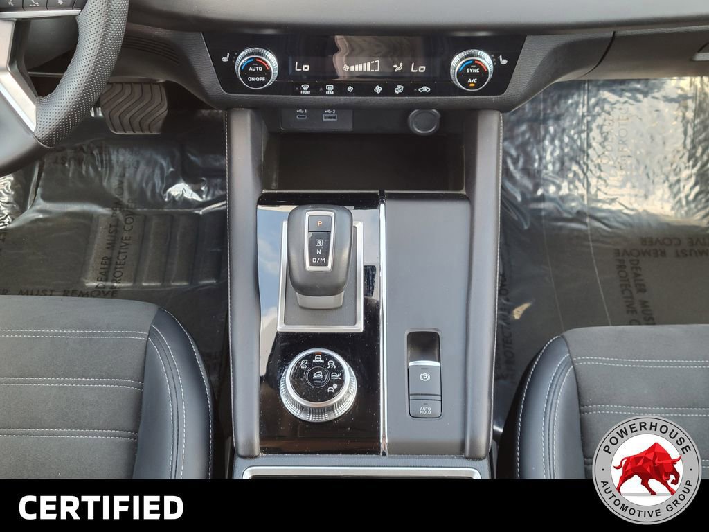 Used 2023 Mitsubishi Outlander SE image 23