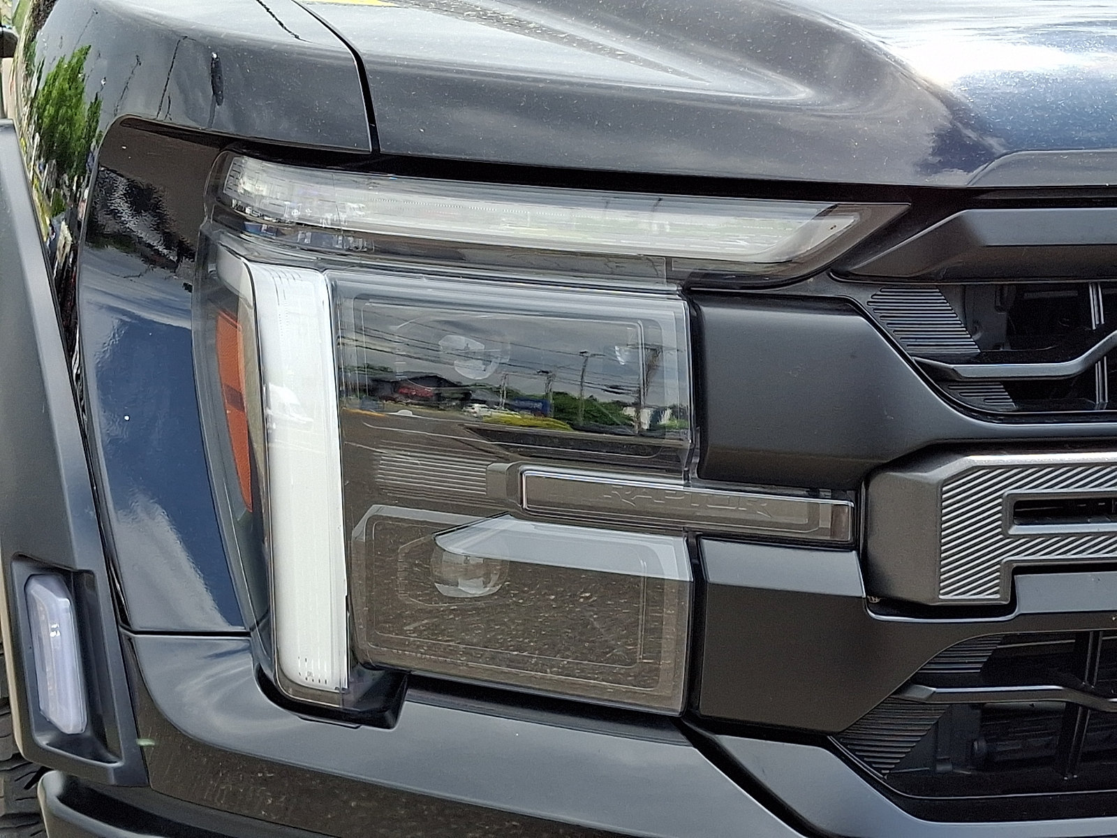 Certified 2025 Ford F150 Raptor AWD/4WD image 9