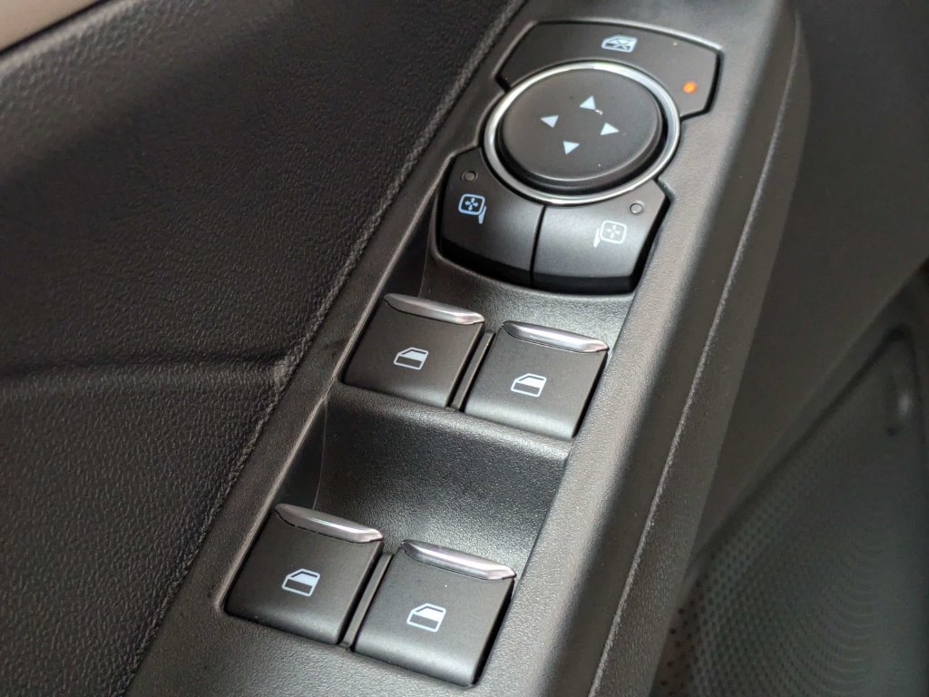 Certified 2021 Ford Escape SE w/ SE Sport Appearance Package FWD image 25